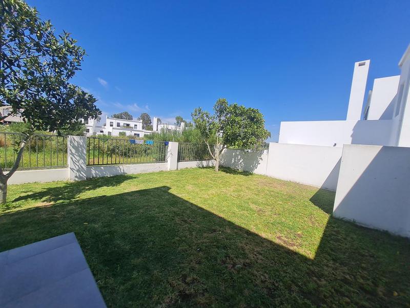 To Let 4 Bedroom Property for Rent in Croydon Western Cape